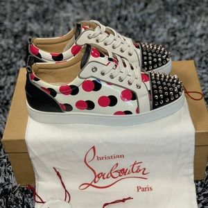 Christian Louboutin junior spike orlato